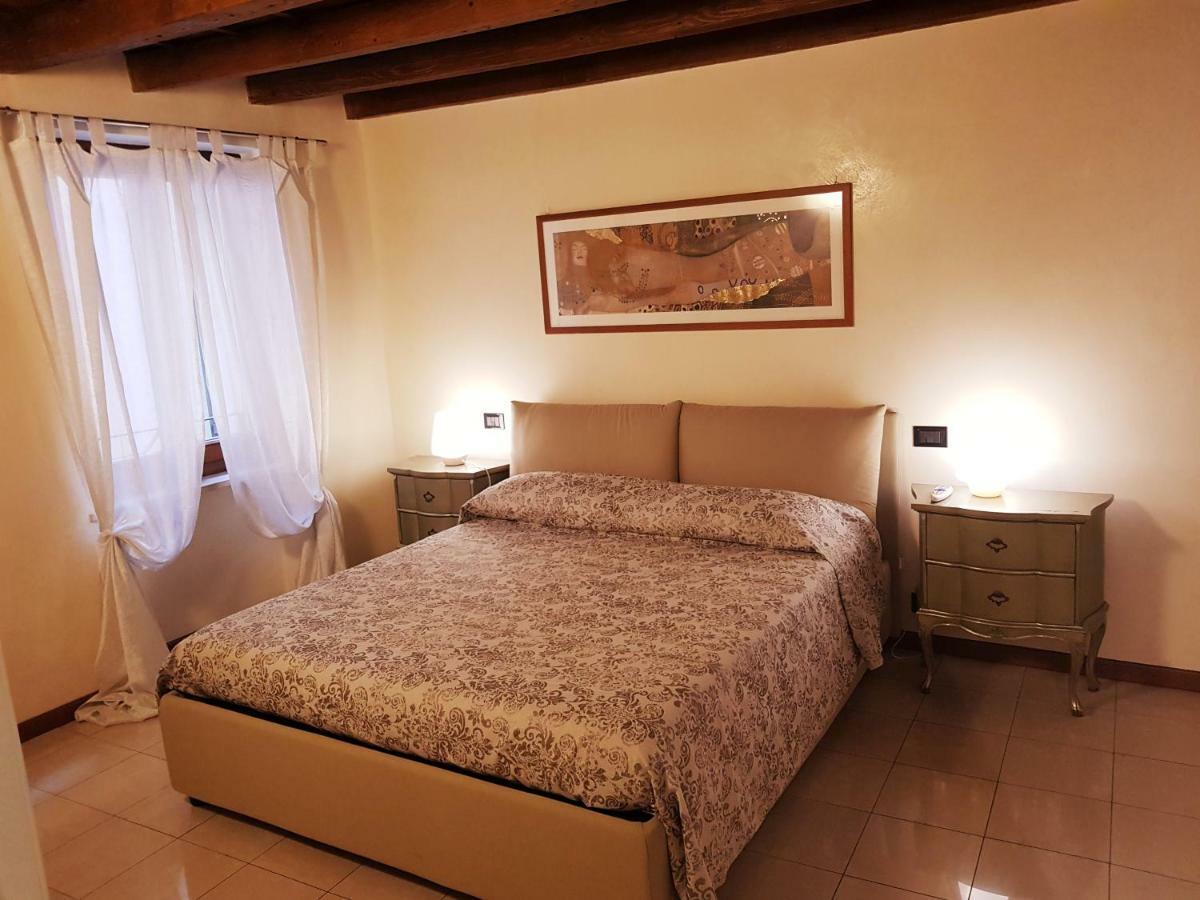 Elly'S House Villa Верона Екстериор снимка