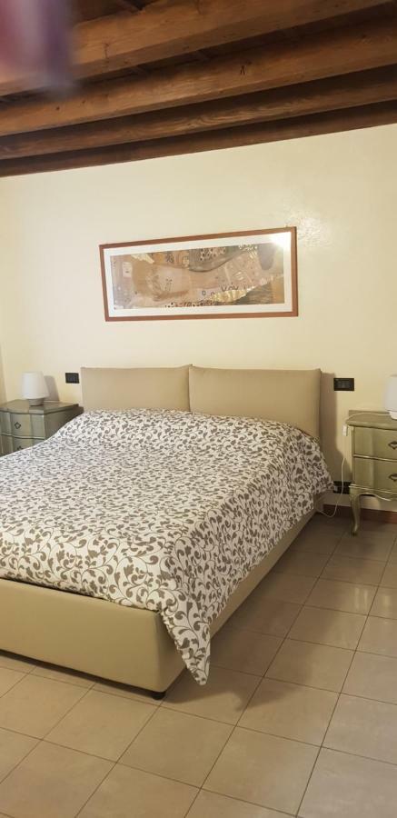 Elly'S House Villa Верона Екстериор снимка